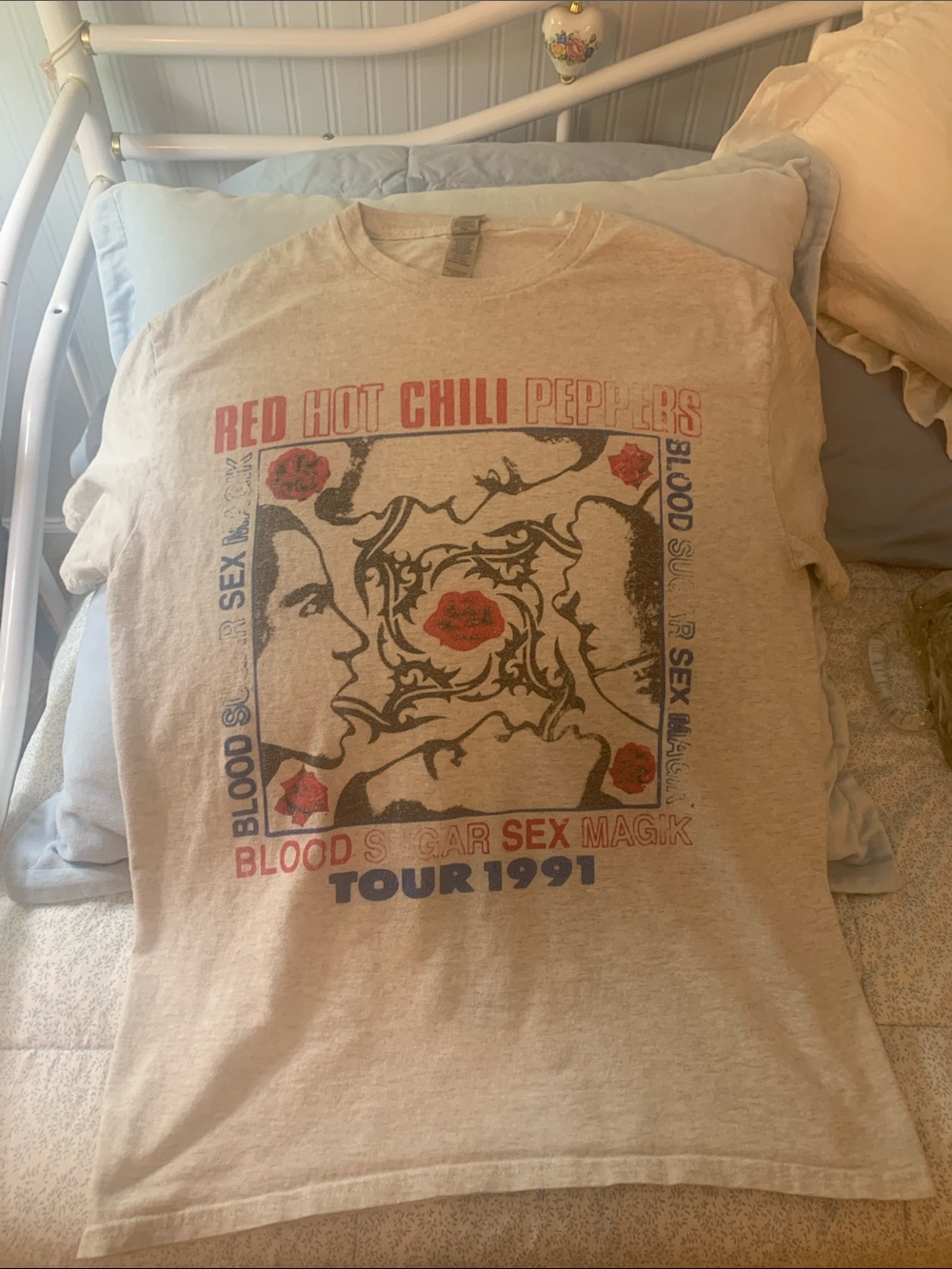 Gildan Beige Red Hot Chili Peppers 'Blood Sugar Sex Magik' Tour Tee